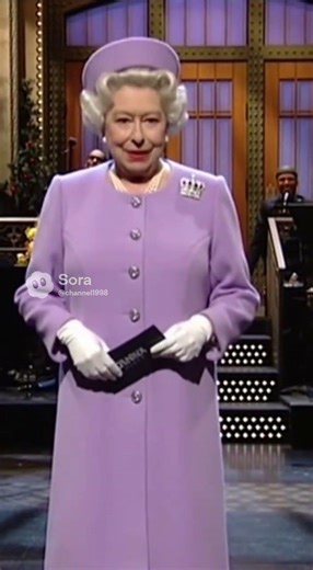 Queen Elizabeth hosts SNL in 2000