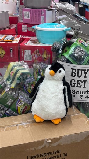 9-5 Athlete 🏋️ | Prince on Instagram: "Me vs. my inner monologue at 2 PM every Monday. Honestly, we all need a Penguin bro to keep us from hitting “close tabs.” Staying focused is a lot easier when quitting isn’t an option. s/o to the real ones keeping us accountable. #gym #motivation #focus"