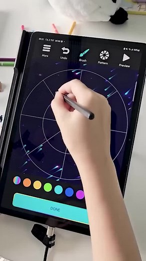 (7.NewSpin.1311) Draw glowing art by spinning. So easy, so satisfying