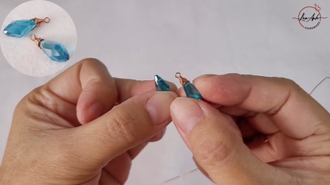 DIY jewelry making: how to make an earring with beads and wire 1046