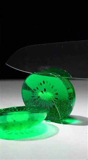 Crystal Glass Kiwi Cut Open 🔪 ASMR