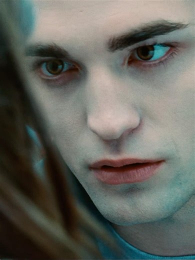 He Stopped an Out-of-Control Car With His Hands!【Twilight】 #movie #film