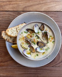 We’re serving clam chowder the San Francisco way with our seasonal SF Classics menu! Cozy up to seafood-based comfort foods from our winter SF Classics menu. *Available only in Bay Area Pacific Catch locations. Explore the SF Classics menu: https://pacificcatch.com/sfclassics/ | Pacific Catch | Facebook