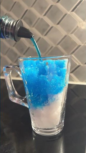 TRY THIS! How to make a Blue raspberry slush! Make sure to use clean snow!#blueraspberry #slushies