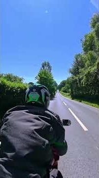 Honda VFR800 VTEC Pull Away | Black Widow + Delkevic Sound #vfr800 #vfr800vtec