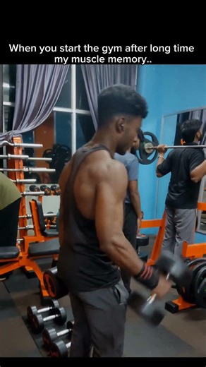 My muscle memory💪🏻😈.#anime #fitnessboy #gymmotivation #musclebuilding #trendingshorts #viralshort