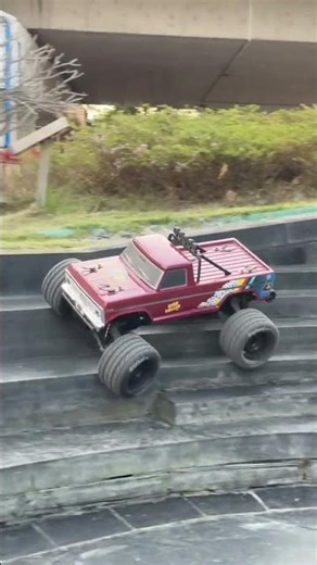 FMS Ford F100 "High Roller" vs. The Stairs! 🛞🧗‍♂️