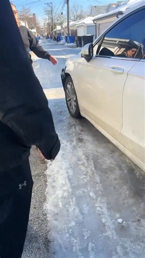 Drunk Driver ... woman involved in a vehicle crash who appears intoxicated and attempts to leave the scene before being confronted 🎥 Clip by foowithavolvo #chicagoscanner #crimenews #jeffersonpark | Substance News