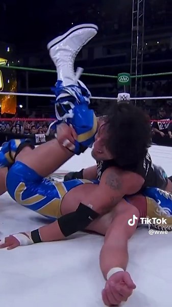 he really lives up to the name “dirty” #luchalibreaaa #wwe #dirtydom #dominikmysterio