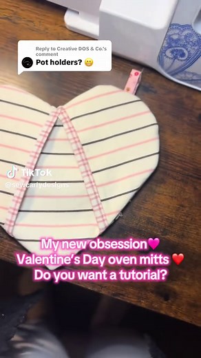 Oven Mitts Tutorial for Valentine's Day Gifts