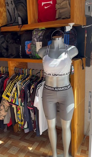 ✨ Hoy es el último día de ofertas en Estilo y Flow ✨ Si aún no te has dado una vuelta, este es el momento perfecto para visitarnos. Tenemos promociones irresistibles en tenis, ropa deportiva, bolsos y muchos accesorios más. ¡hoy es la última oportunidad de aprovechar los precios del Buen Fin! Te esperamos en Estilo y Flow, donde siempre te consentimos con calidad, estilo y detalles especiales en cada compra. ¡No te quedes fuera! 🛍🔥 | Estilo&flow