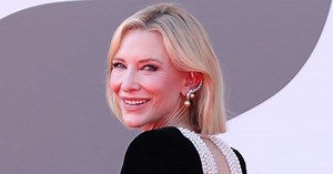 Las 5 grandes tendencias en color de pelo de 2025: tonos naturales para mujeres elegantes