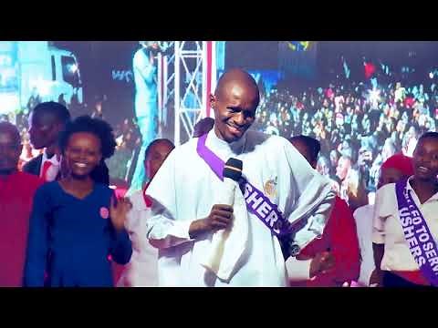 Evangelist Ezekiel- Ni Wewe Bwana live at Changamwe Crusade.