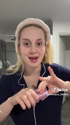 It’s been a wild first few weeks on this bf journey! Eternally greatful for it though! . . . . #breastfeeding #pumping #breastfeedingjourney #youngmum #grwm #skincare #guwm #nightroutine #postpartum #csection #fyp