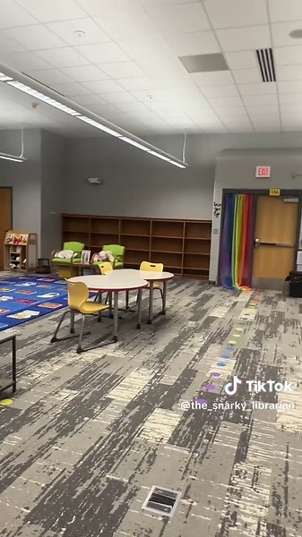 A little update makes a big difference. Who would have thought that a flooded library would be a good thing? It’s been a good time for me to make a change for the better. #librarytok #librarytiktok #schoollibrarian #elementarylibrarian #librarian