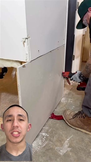 Little tool for lifting drywall sheets, it's nice to keep it off the floor at least 1/2inch Credit: Kruger Construction #drywall #painting #sheetrock #construction #carpentry #remodel #woodworking #wood #carpentrytips #contractorlife #measuretwicecutonce #smartbuilding #worksmarter #craftsmanship #buildbetter #reactionvideo #reaction #viral #reels #remodel #lifehack #fyp #diy #home #fypage | Santialb Media