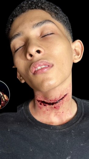 Mirely Makeup | 🔪✨ Maquillaje FX realista en el cuello ✨🔪 La artista @patricia.rodriguezmakeup.fx nos sorprende con este impactante look de maquillaje de... | Instagram