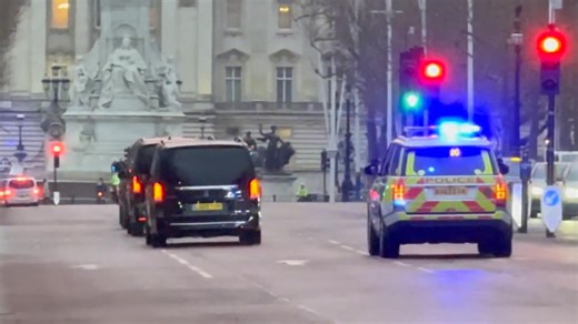 A high-profile motorcade is making its way towards Buckingham Palace, the official residence of the British monarch in London. The motorcade's rapid approach suggests a significant event or VIP visit, possibly involving dignitaries or high-ranking officials. Given the palace's history and security protocols, such motorcades often draw attention and curiosity from the public. In the past, motorcades have been part of state visits, ceremonial events, or high-profile gatherings. #BuckinghamPalace #