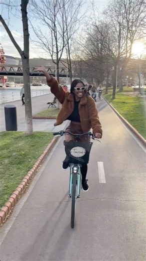 The best way to experience Bilbao, Spain🚲