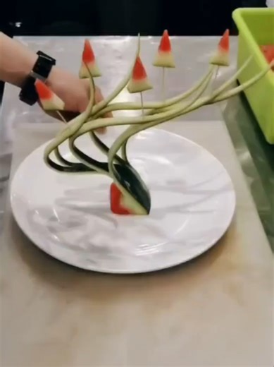 ✨Delicate hand-carved beauty in every petal — art that looks almost too perfect to be real ✨🌸 #HandmadeArt #CarvingDesign #FlowerArt #CraftInspiration #AestheticDecor 🌈