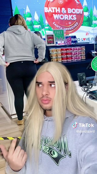 Exploring Bath & Body Works Shopping Experience