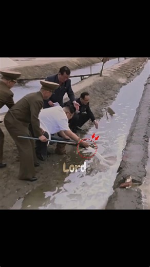 Kim Jong un's farm inspections 😮