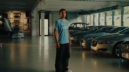 MADE IN COVENTRY 🛞 Buy online now: ow.ly/Y8uV50Wv7a6 In stores from midday. 🛍️ | Coventry City FC