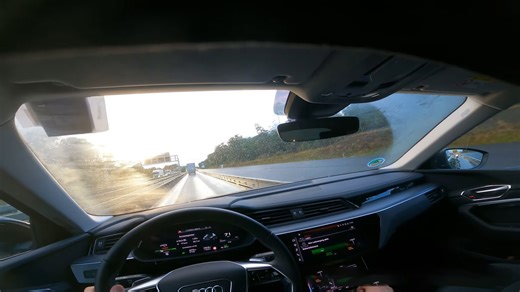 Audi Q8 e-tron Autobahn 0 to 100 acceleration test