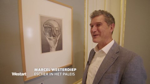 Im Museum des niederländischen Grafikkünstlers M.C. Escher