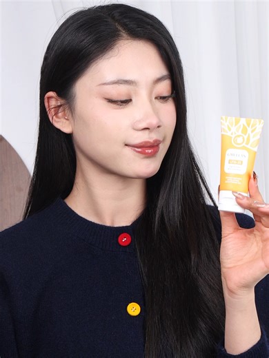🍊Sel kulit mati terkumpul terlalu tebal sampai kulit rasa “sukar bernafas”? Gunakan Orange Enzymes Exfoliating Brightening Gel untuk menanggalkan sel kulit mati dengan lembut, menjadikan kulit lebih licin, segar dan cerah ✨ #GMEELAN #exfoliatinggel #exfoliation #skincare #OrangeEnzymes