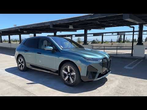 First look at the 2025 iX xDrive50 in Blue Ridge Mountain Metallic | 4K