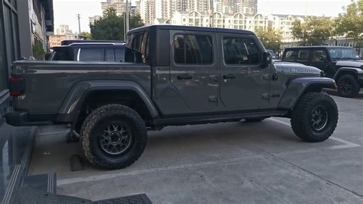2023 Jeep Gladiator in depth Walkaround