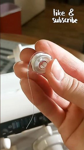 Wind a bobbin on a Singer 2732 sewing machine #sewing #sewingtools #sewingmachine #sewingtutorial