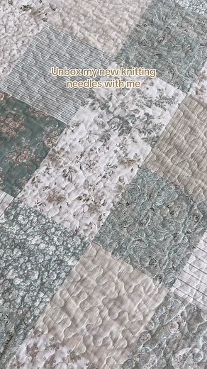 this is my first real set of knitting needles and i cant wait to use them!🥰 #stitchberry #stitchberryblog #knitting #knittingneedles #lanternmoon #lanternmoonhandcrafted #knitting #knitter #knittingtiktok #knittingqueen #cozy #knittok #knittingislife #knittingismytherapy #knittinggirl #needlesset #knittingtiktok #unboxing