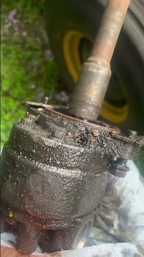 3: Not Your Typical Wrenchin’, Front Loader Pump Removal #messyferguson #202 #hydraulic