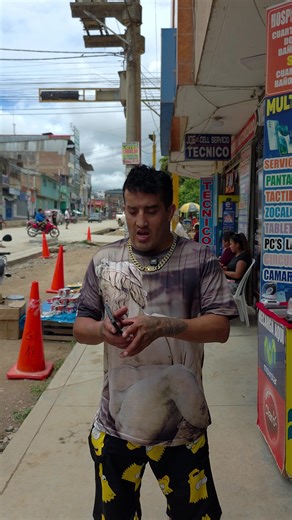 Una atención especial 😆 #makanakylarealeza #celulares #tecnologia