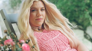 Kimberly Perry Interpolates the Band Perry's Breakout Hit in 'If I Die Young Pt. 2'