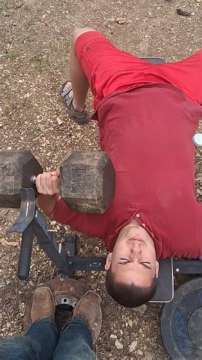 100 lb dumbell single arm bench press