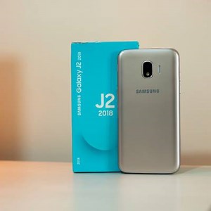 16K views · 229 reactions | The Galaxy J2 2018 is the latest budget smartphone from Samsung. The company is offering AMOLED display, a good set of cameras and Snapdragon 425 CPU at the price of Rs. 14,590. Read Full Specs: https://tinyurl.com/J22018 | Gadgetbyte | Facebook