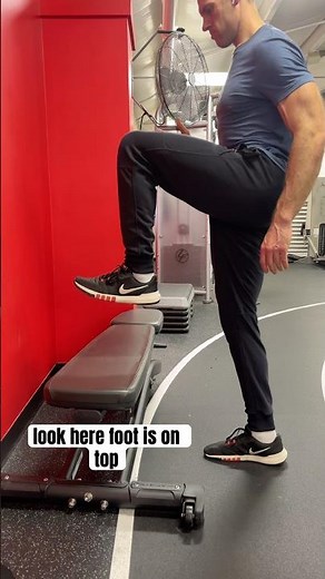Hip Flexion ISO Hold #hipflexibility #mobility #corestrength