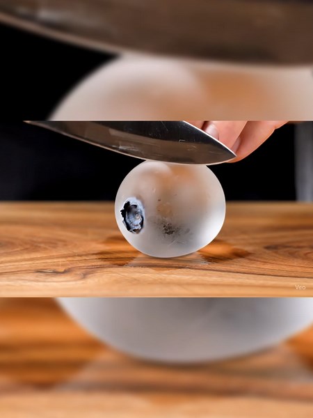 🎧 ASMR Blueberry Bliss 🫐 | Juicy & Satisfying Sounds! Dive into a world of juicy relaxation! 🫐✨ In this ASMR video, we explore the soft pops and squishes of fresh blueberries — no talking, just pure fruity sounds to calm your senses and clear your mind 🎧💙 Perfect for sleep, study, or stress relief. 🍇💤 Don’t forget to like & subscribe for more natural ASMR goodness! 🍃🔔 #ASMR #Blueberry #FruitSounds #ASMR #SatisfyingSounds #CuttingSounds #Satisfying #Relaxing #fyp #NoTalking #RelaxingASMR