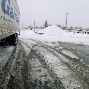 8.4M views · 198K reactions | Truck Adventure in Heavy Snow l Truck wali l Surbhi Tiwari #stuckinsnow #stuck #truckstuckinsnow #stuckinthesnow #truck #carstuckinsnowstorm #truckstuckinmud #carstuckinsnow #towtruck #drivinginsnow #drivingasemitruckinsnow #drivingsemitruckdownhillinsnow #truckdriver #truckdriving #winterdriving #truck | Surbhi Tiwari | Facebook