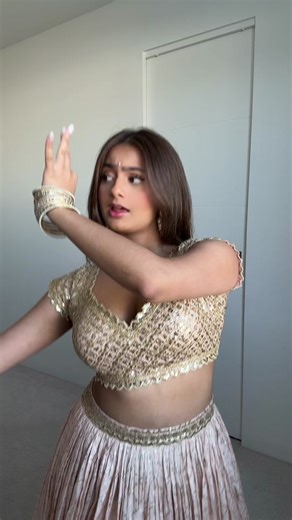 Deepika Padukone's Captivating Dance Performance