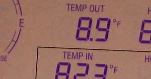What can you do to avoid frostbite?