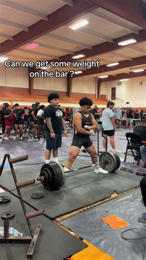 Powerlifting Tips for Beginners: Adding Weight Safely