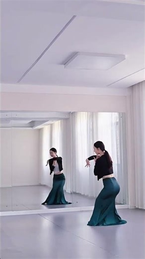 Spring Awakening: My Heart's First Blossom Xue Kaiqi's Spring Journey SpringFestival Douyi