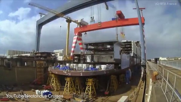 Stunning time-lapse shows 'Harmony of the Seas' construction