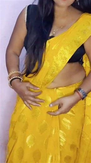 Lallllen Yellow saree dropping Palllu 🫠 | Indu Mondul