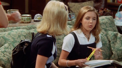 Step by Step S5E14P1 | Frank is caught in the middle of a dispute between Carol and his well-meaning but overbearing mother, Helen, over the rearing of baby Lily.| #stepbystep #tvshow #tvshowclips #tvshowedits | Step By Step Tv Show