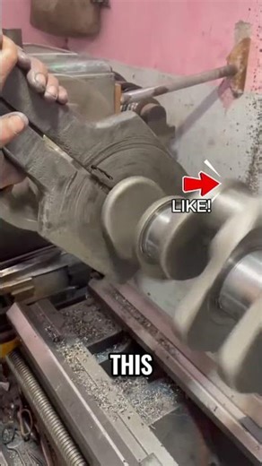 How Crankshafts Turn Engine Power? #crankshaft #engine #engineering #automotive #shorts